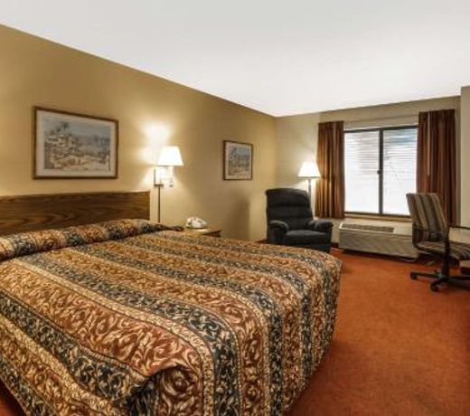 Super 8 by Wyndham Watertown WI