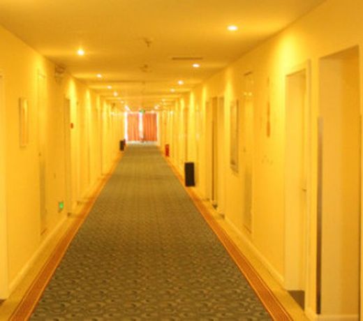 7Days Inn Qinghuang Dao Aoti Center
