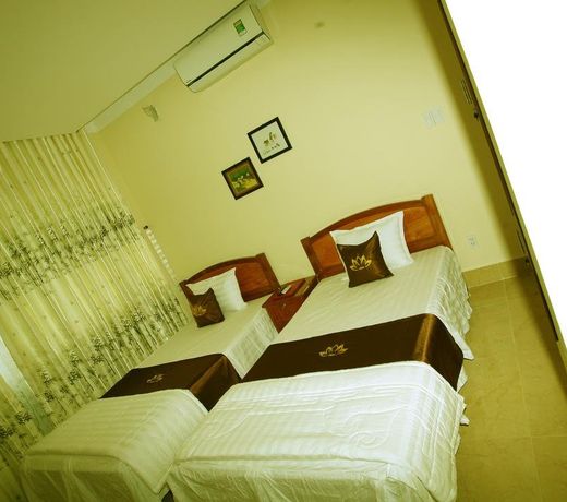 Huong Sen Hotel