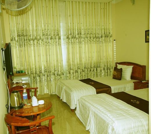 Huong Sen Hotel