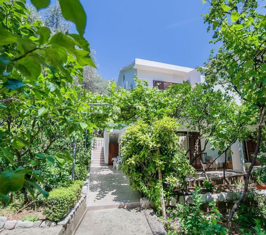 Rooms Garden