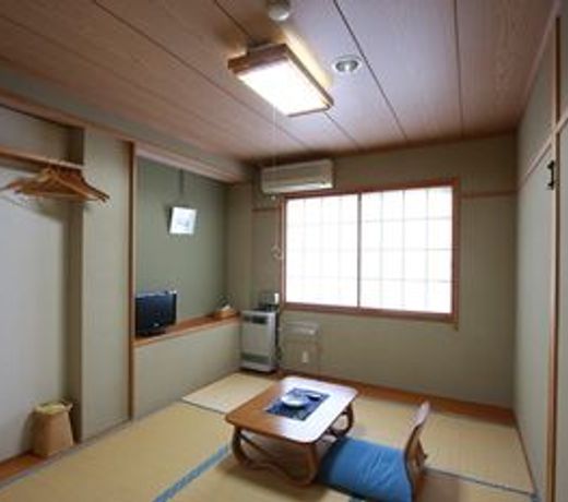 Nozawa Onsen Azegamikan