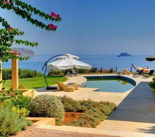 Blue Sea Luxury Villa
