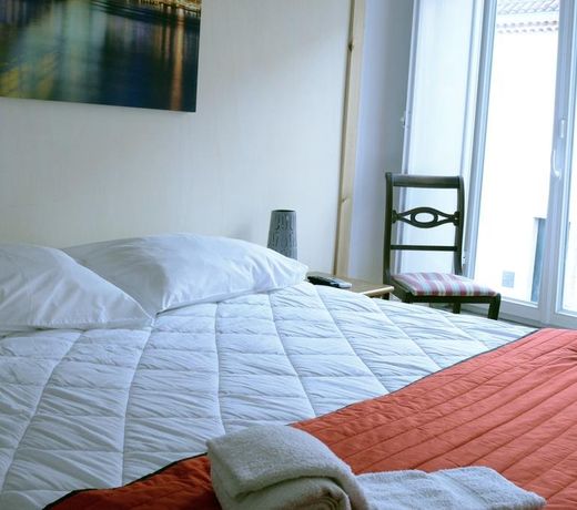 Fado Bed & Breakfast - Santos
