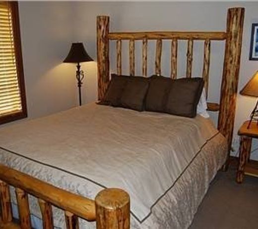 Solamere Drive Private Home by Alpine Ski Properties