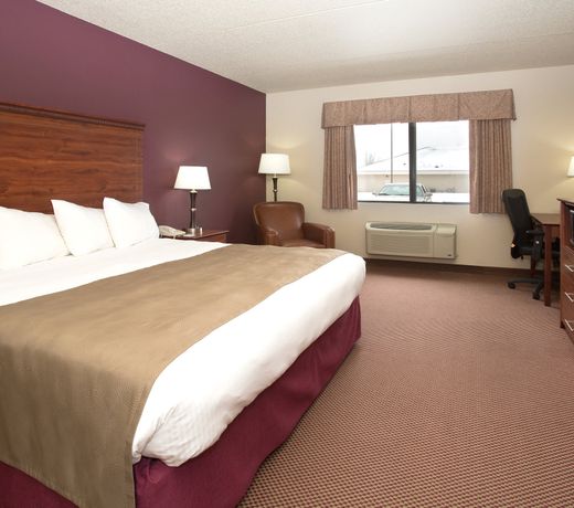 AmericInn by Wyndham New London