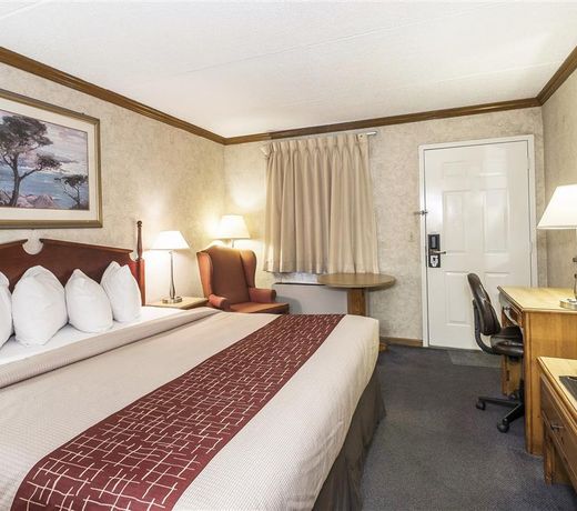 Red Roof Inn Uhrichsville