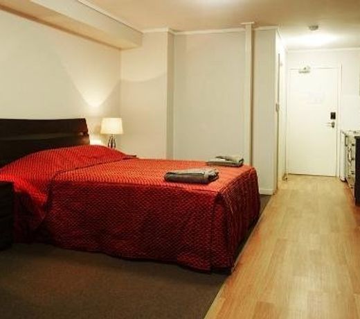 Spinifex Hotel