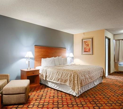 Clarion Inn