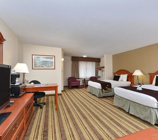 Best Western Plus Riverfront Hotel