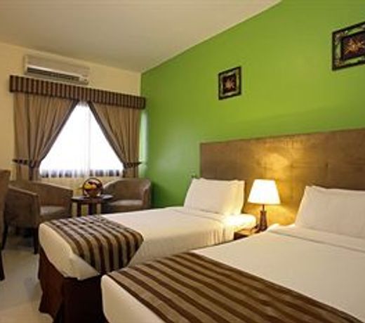 Hyde Park Hotel