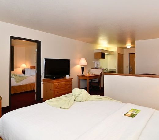 Best Western Sawtooth Inn and Suites