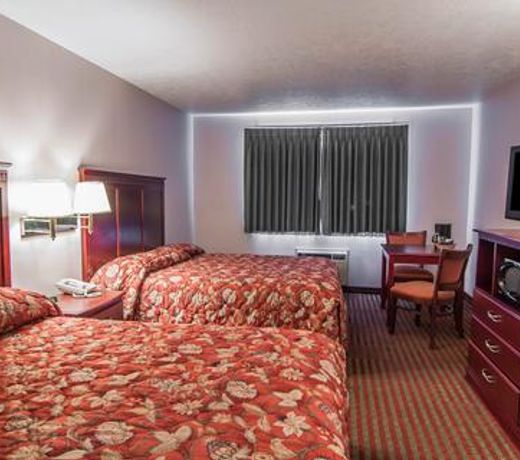 Bridgeway Inn & Suites