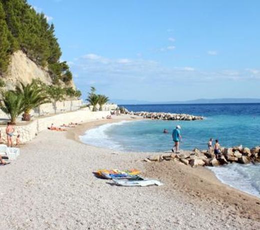 Apartments with a parking space Brela, Makarska - 6884