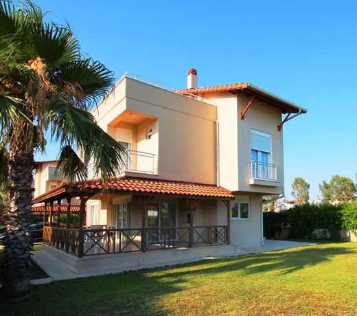 Paradise Town Villa Colm