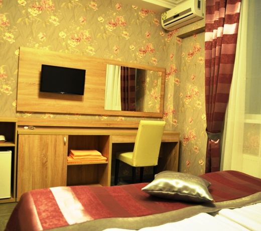 Tavr Guest House