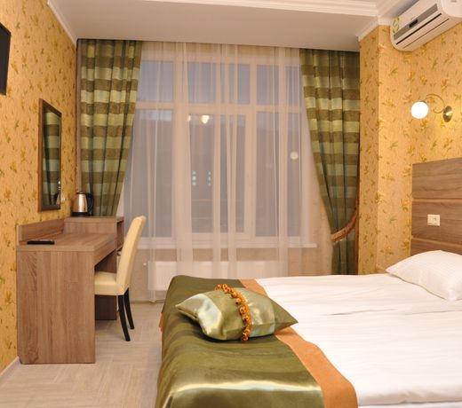 Tavr Guest House