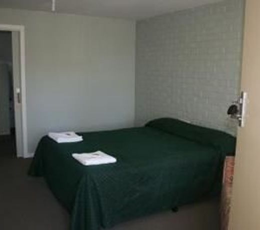A Room For U
