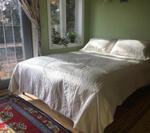 Mediterranean Edmonton B&B