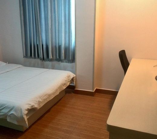 e Home Hotel Nanzhou Railway Staion