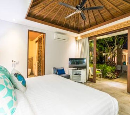 Kejora Beachfront Villas