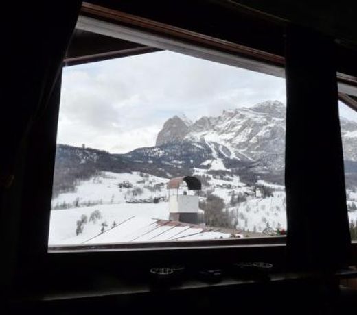 Mansarda in chalet a Cortina