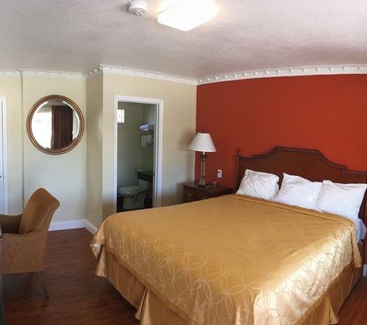 Wagon Wheel Motel