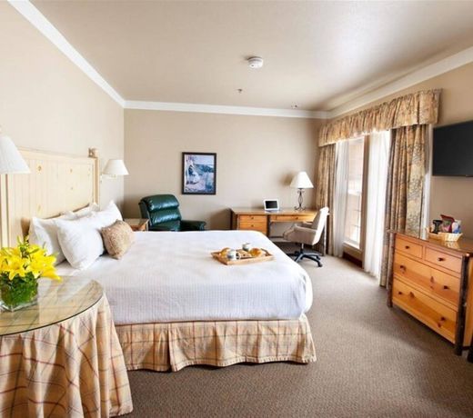 Harris Ranch Inn