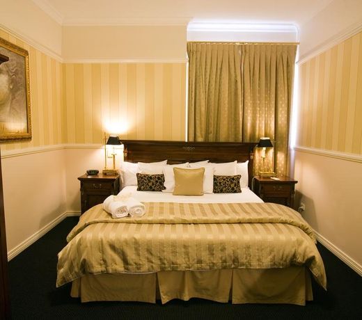 Redearth Boutique Hotel