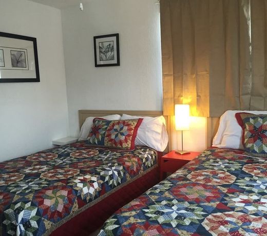 Silver Spray Motel
