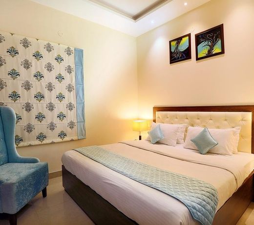 OYO 1896 Hotel RK Grande