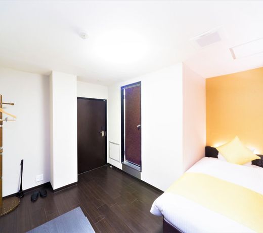 Hirakata Crystal Hotel - Adult Only