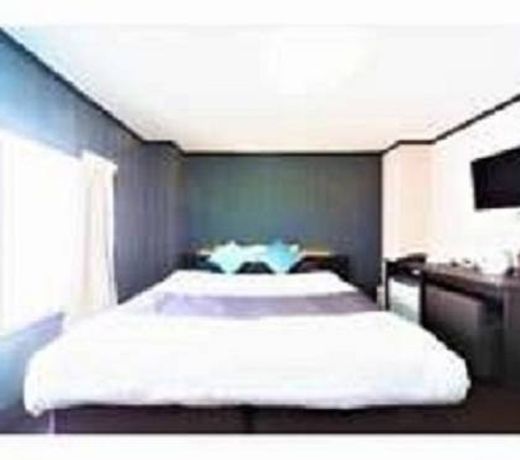 Hirakata Crystal Hotel - Adult Only