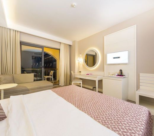Diamond Premium Hotel & Spa
