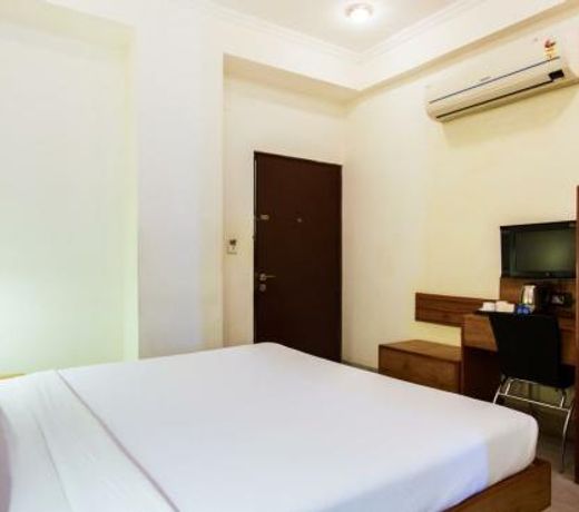 Hotel Yulia- Le Amour Inn