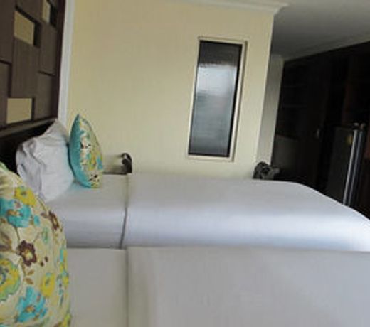 March Hotel