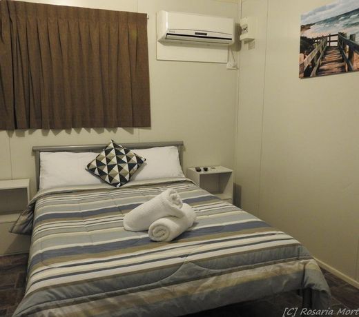 Bushchooks Travellers Village