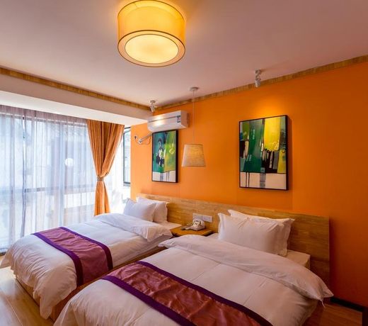 Moon Flower Hotel