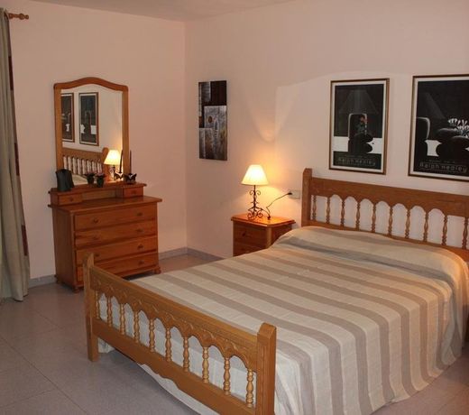 Finca Palacios - comfortable holiday accommodation in Benissa