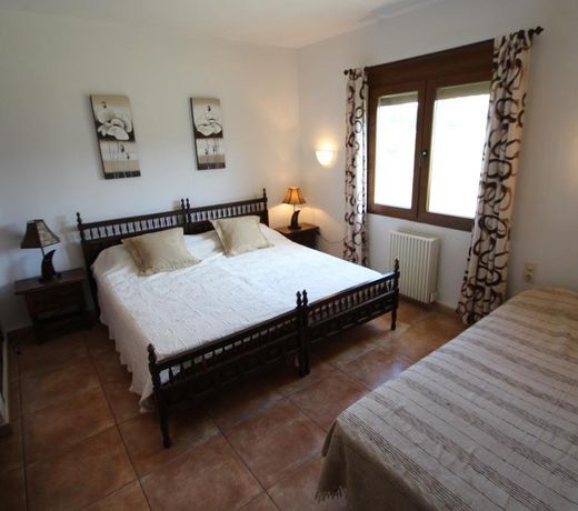 Flandes - traditionally furnished detached villa with peaceful surroundings in Benissa