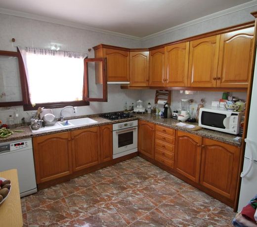 Pineda - modern, well-equipped villa with private pool in Costa Blanca