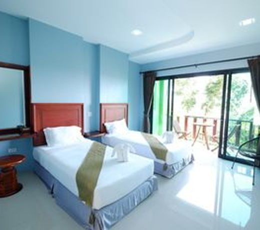 Barefeet Heaven Hill Naturist Resort