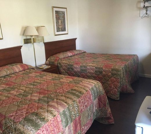 Maple Leaf Motel