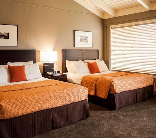 Earthbox Inn & Spa