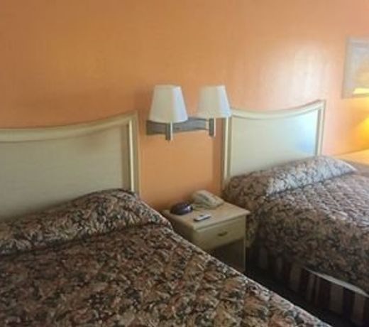 Lake Seminole Inn