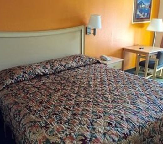 Lake Seminole Inn