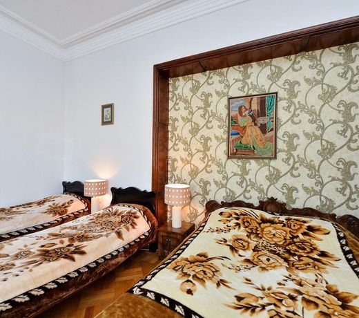Kutaisi Hotel California