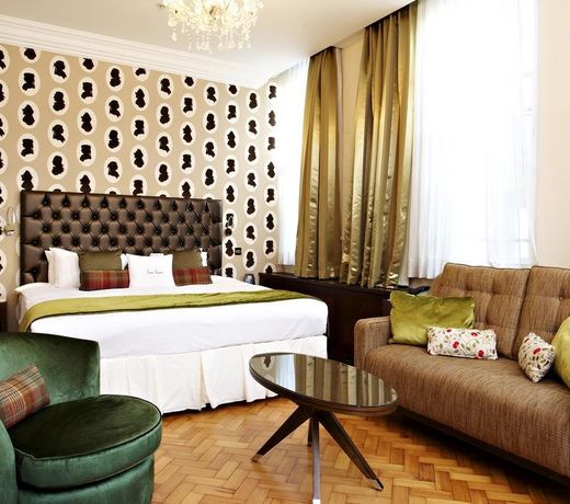 Courthouse Hotel London
