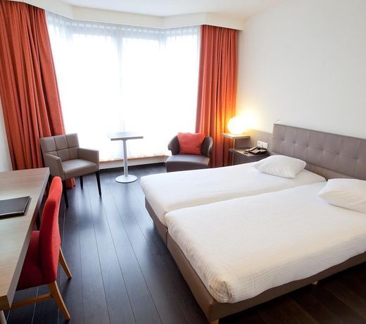 Theater Hotel