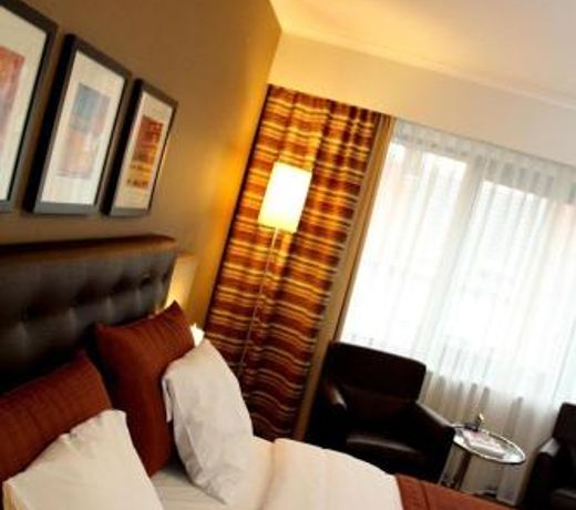 Hyllit Hotel